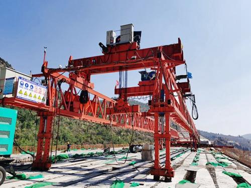 陜西渡槽架橋機具有多吊點同步起升機構