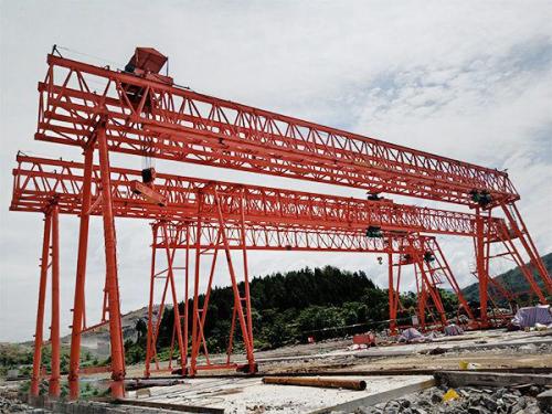 山西呂梁隧道龍門吊的小車運行機構