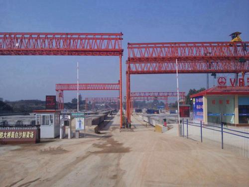 龍門吊在狹小空間的作業要求 橋門式起重機廠家