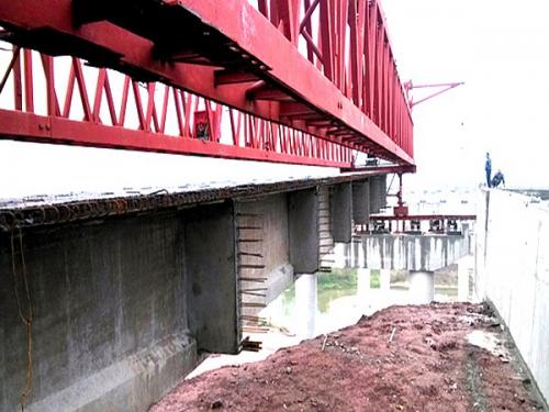 關(guān)于架橋機(jī)面對強(qiáng)風(fēng)天氣的預(yù)防與停工處置